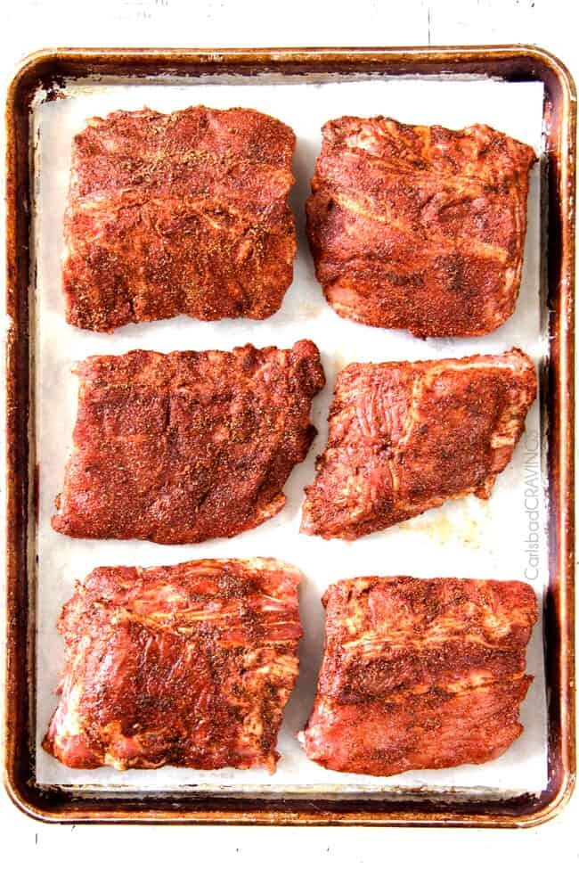 ребра в специях готовы к запеканка