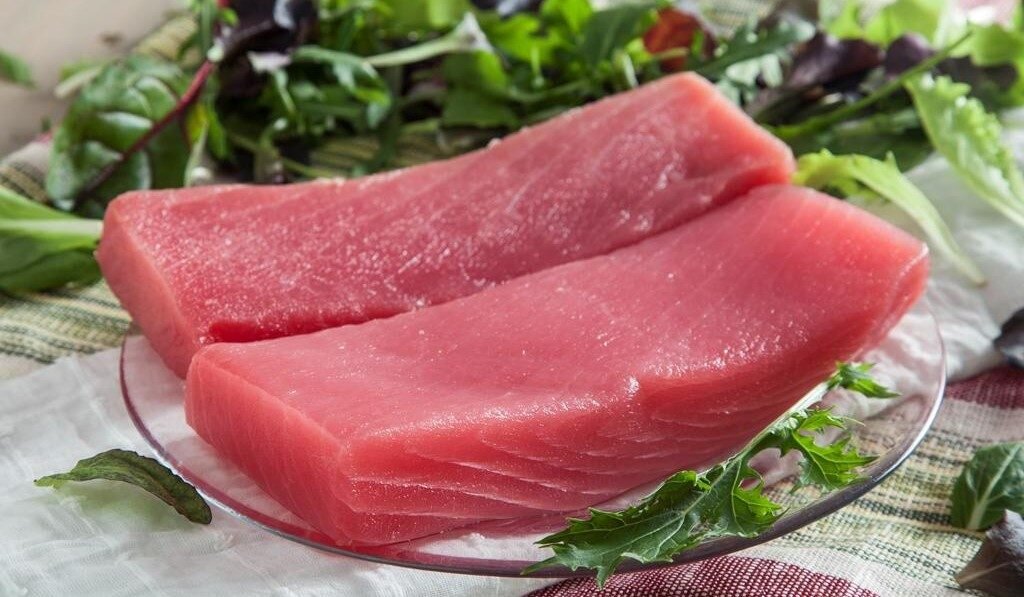 Тунец - океанская рыбка, которая полезна по всем статьям (фото из открытых источников)