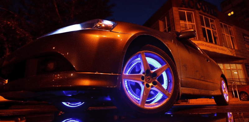 Автономная установка подсветки днища авто