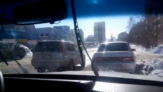 Результат. Нажмите на стрелку, чтобы запустить анимацию.