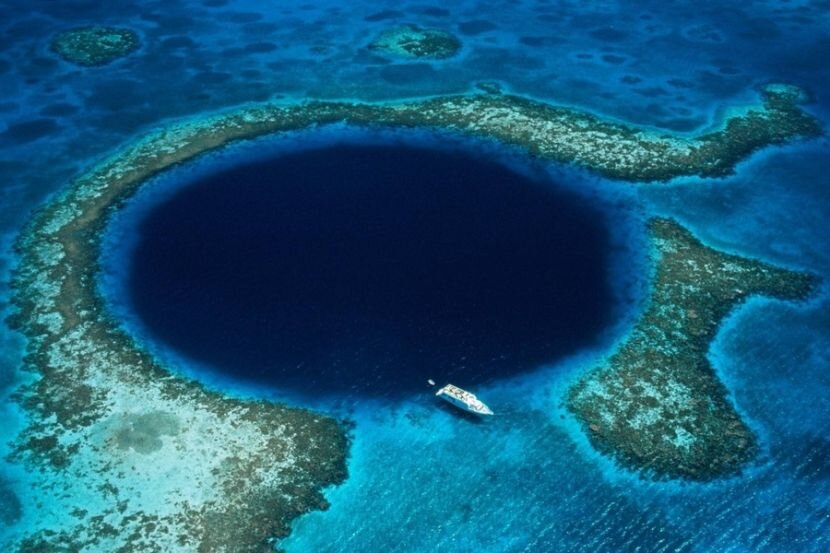 Марианская впадина, вид сверху