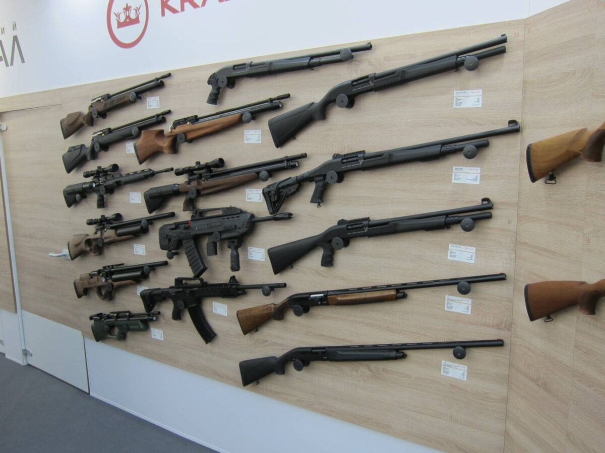 Завод ижмаш ижевск. Какие виды оружия выпускают в удмуртии. Производители огнестрельного оружия. Оружейная промышленность. Завод ижмаш ижевск.