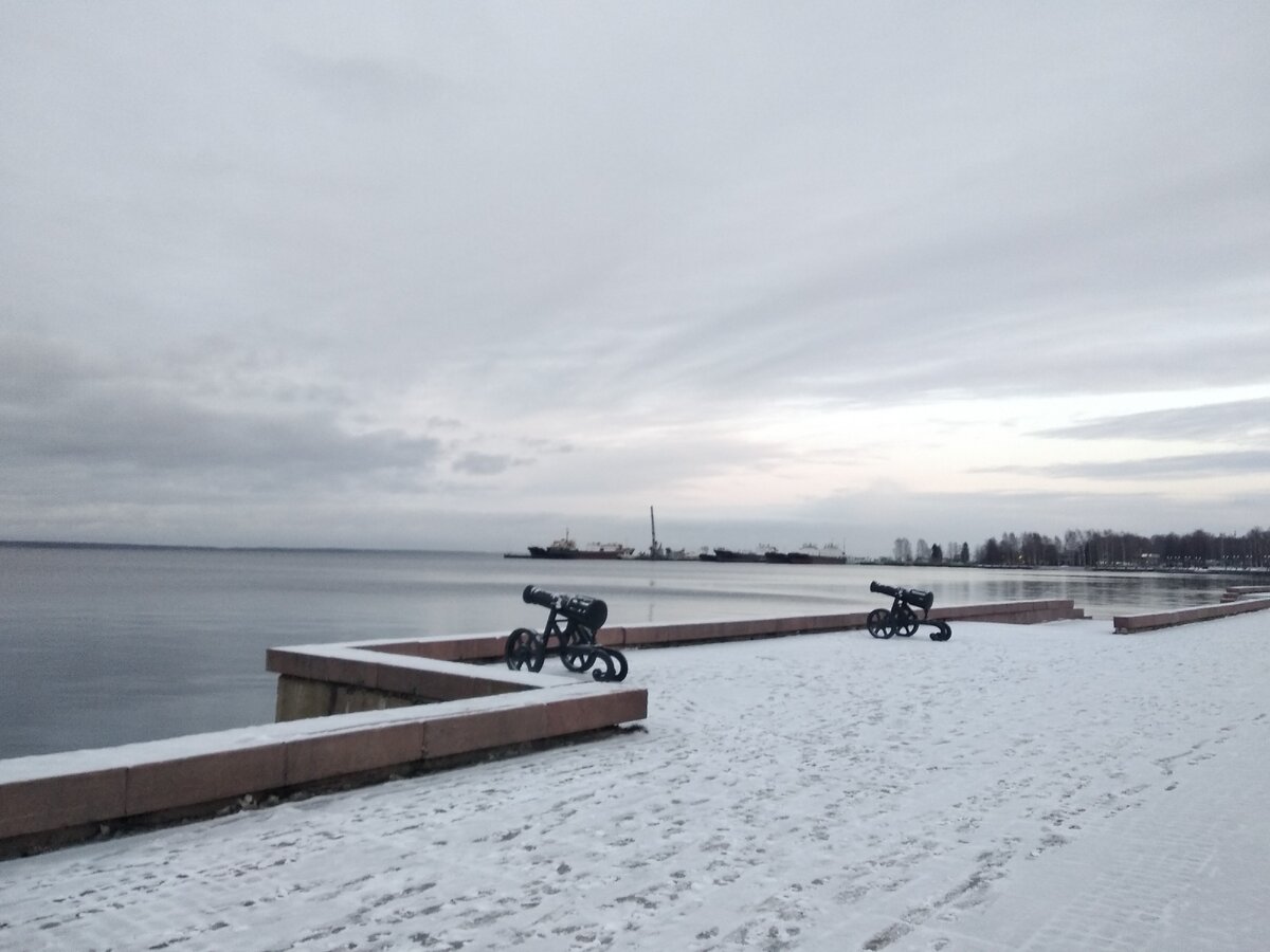 Берег онежского озера.