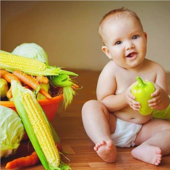 Деткам нужно правильно питаться! :) 