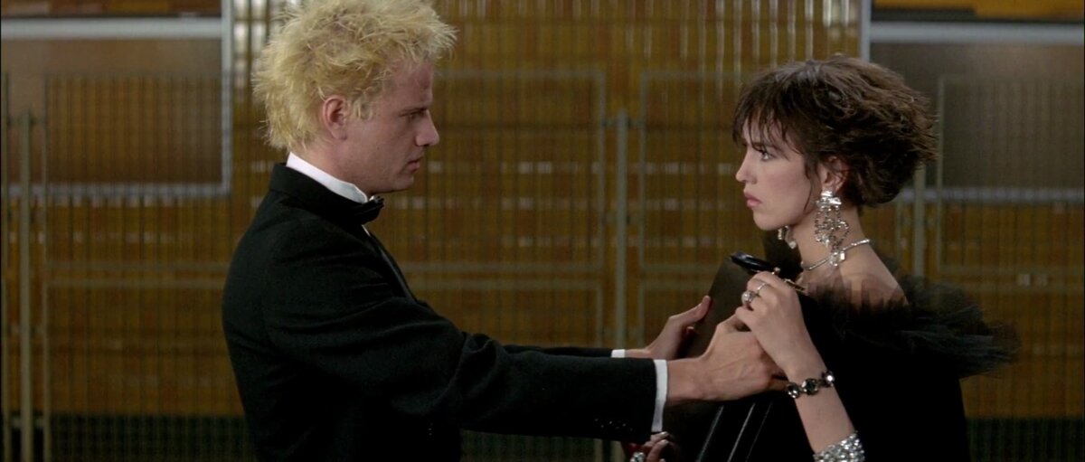 Подземка люка бессона. Кристофер ламберт (christopher lambert). Кристофер ламберт подземка. Subway подземка люк бессон 1985. Кристофер ламберт подземка.