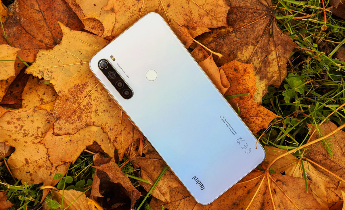 Redmi Note 8 Moonlight (лунный цвет). На английском звучит красиво все таки...