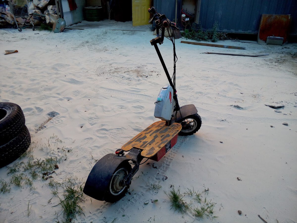 новые крылья и индикатор заряда на борту