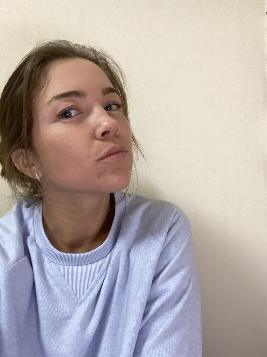 Уставшая в конце рабочего дня