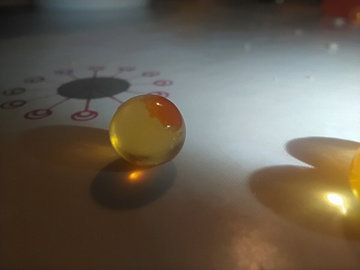 это одна икринка горбуши