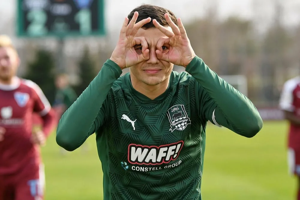 7 место - Эдуард Сперцян — 800 тыс €