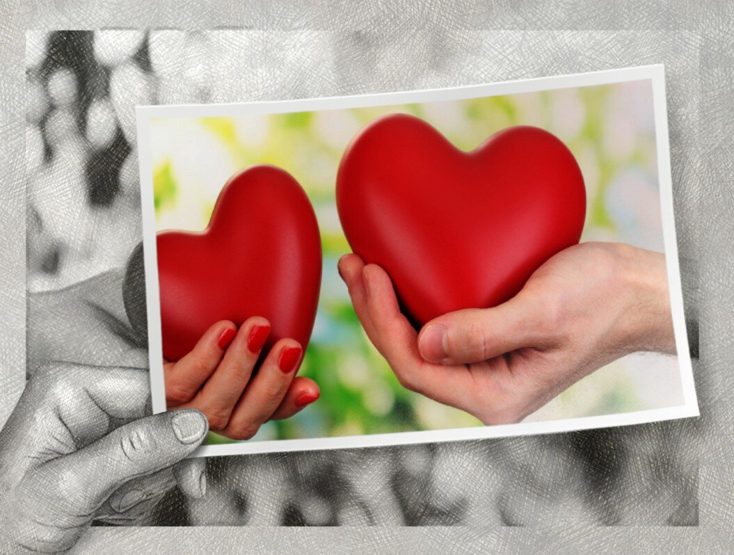 Все девчонки ей завидовали. Костя красивый парень, хороший и Аленку любит. То, что они поженятся, никто не сомневался. 