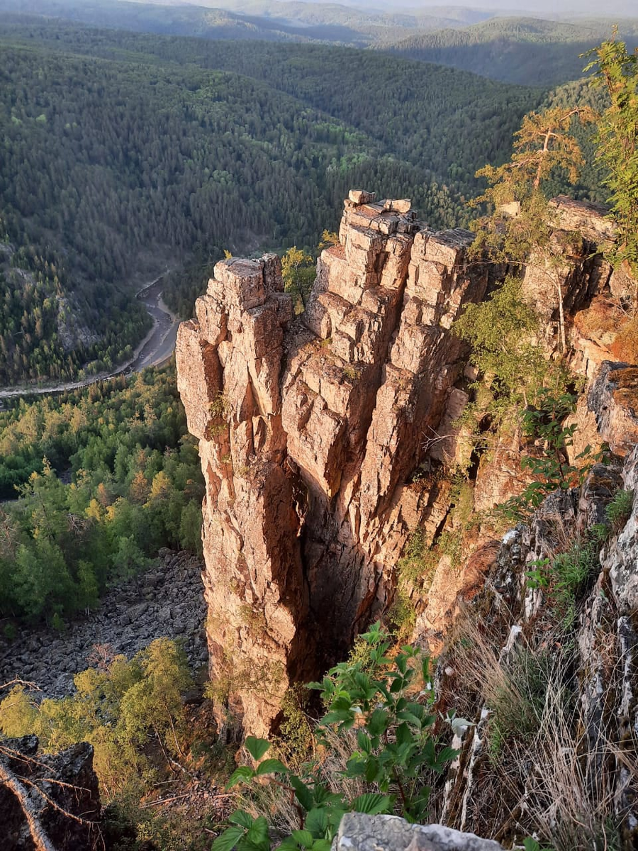 54.135°, 57.672733°