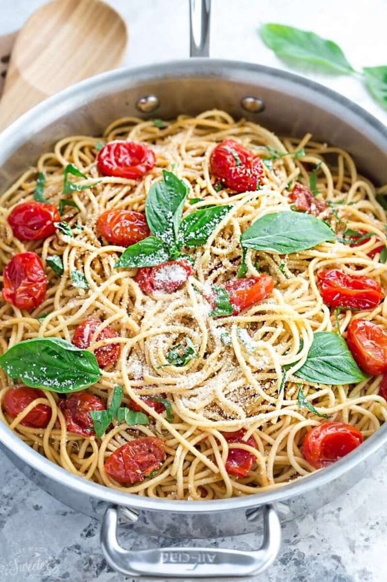 Лучшая итальянская кухня. Макароны для пасты. Итальянская паста. Итальянское блюдо спагетти. Итальянские блюда из макарон.