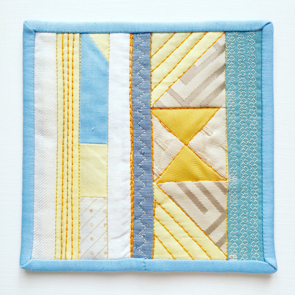 Готовый микроквилт в технике Improv Quilting