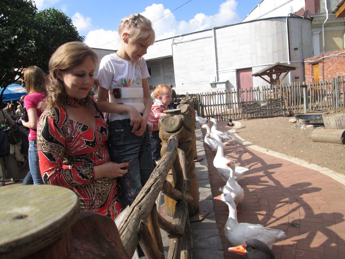 Я в корсете Шено, рядом мама