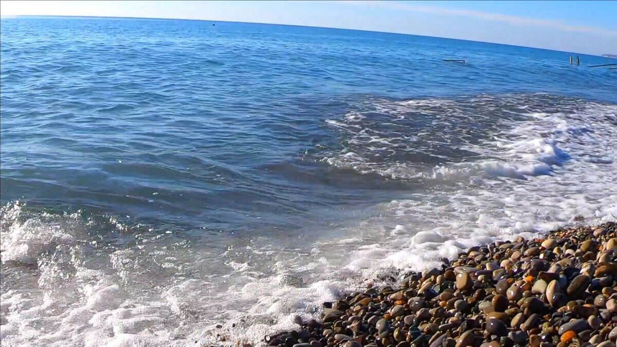 Черное море Лазаревское. Сочи Лазаревское море. Адлер море. Лазаревка море черное. Морской пляж лазаревское