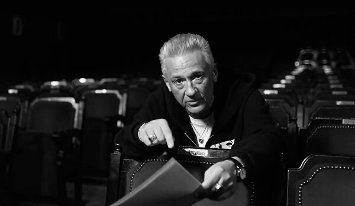 Олег Меньшиков