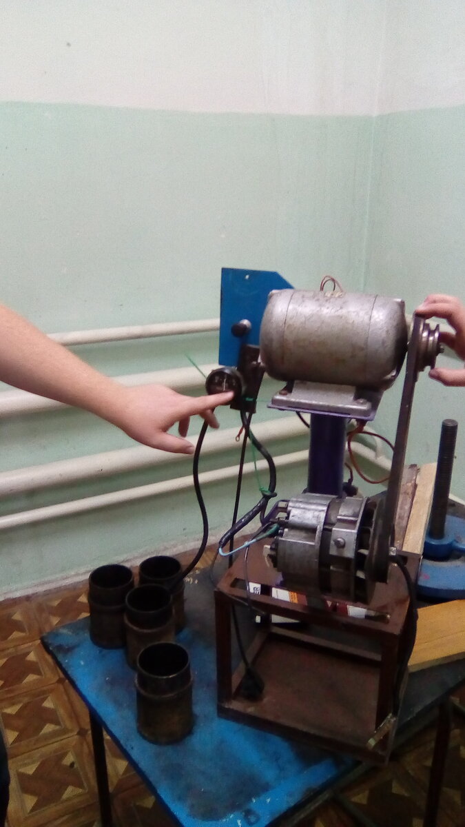 Вот такой стенд мы дорабатывали на кружках, когда я работал преподавателем в техникуме.