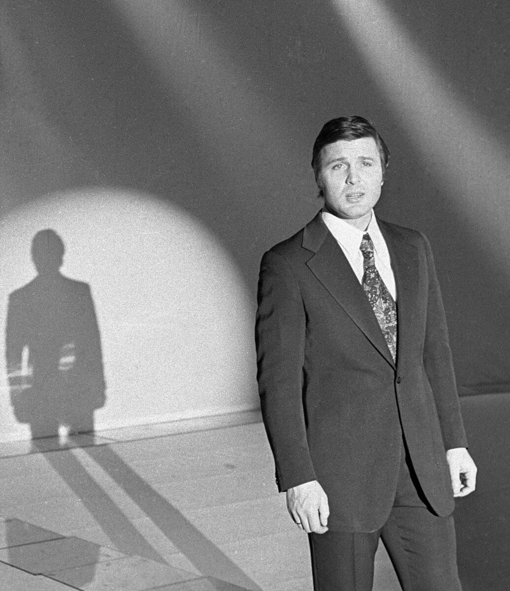 Певец Лев Лещенко во время записи новой программы, 1974 год                                              Фото: РИА Новости/Свиридова