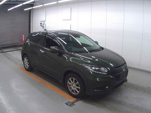 Honda  Vezel 2017 год, RU2, бензин, 4вд, 1500см3. 1,245,000 рублей С ПТС во Владивостоке