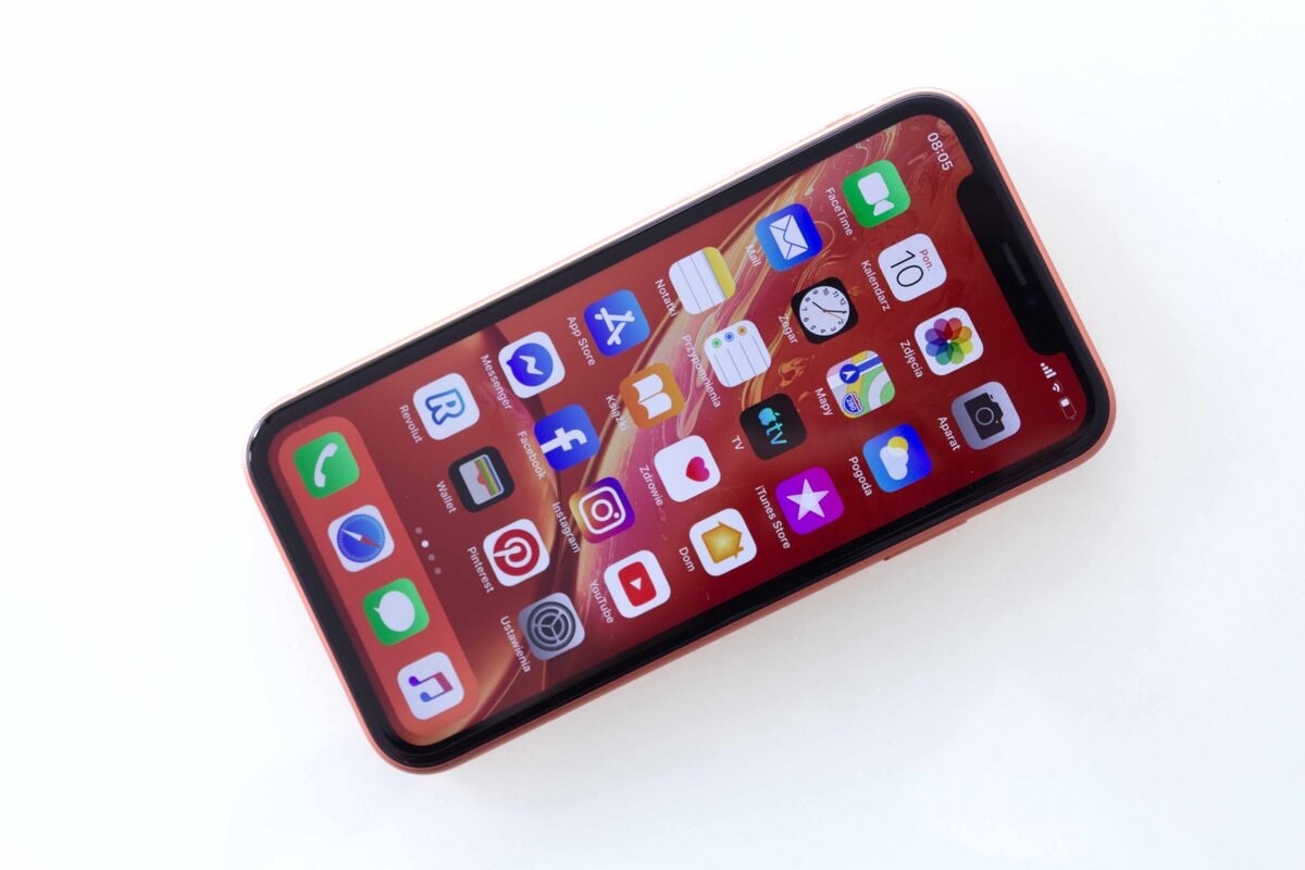 Смартфон iPhone XR