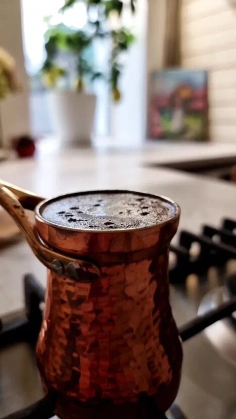 Это реально такая турка, как я описала. Кофе в ней потрясающий!