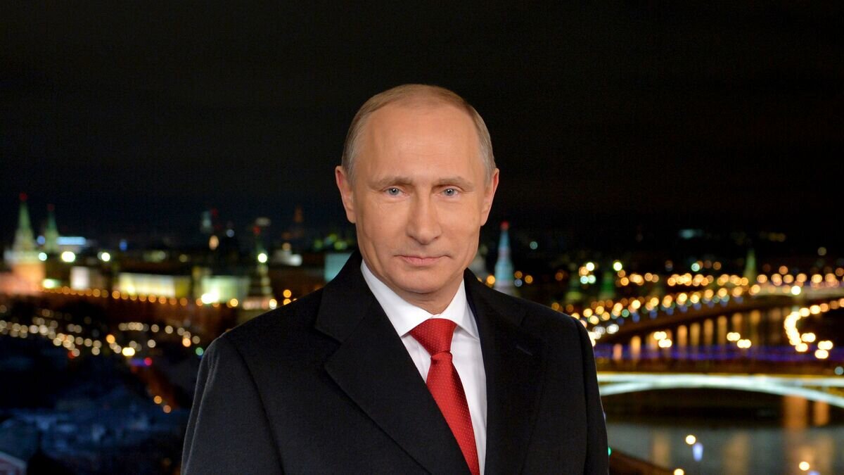    Новогоднее обращение президента России Владимира Путина в канун 2015 года © РИА Новости / Алексей Дружинин