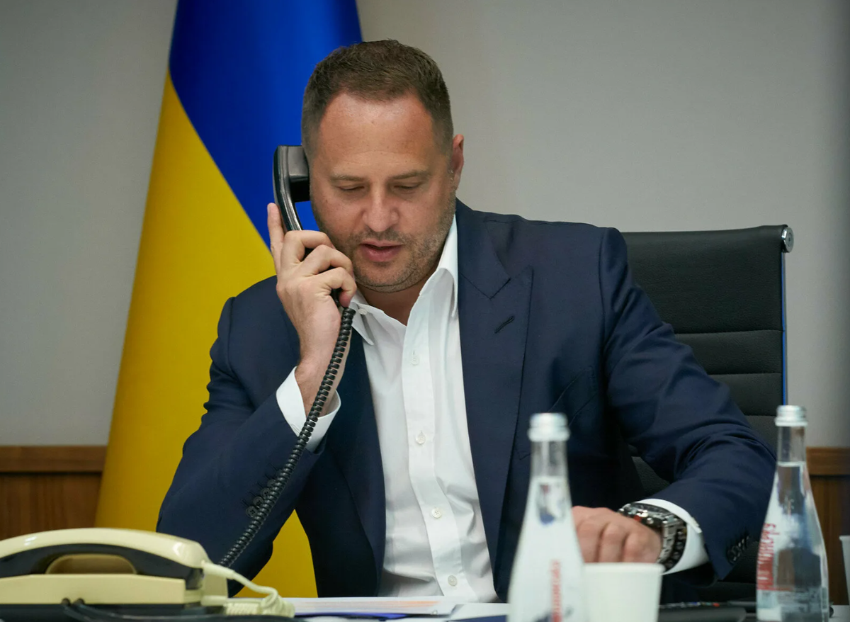    Украина утверждает, что Запад уже начал поставлять тяжелое вооружение Алексей А.