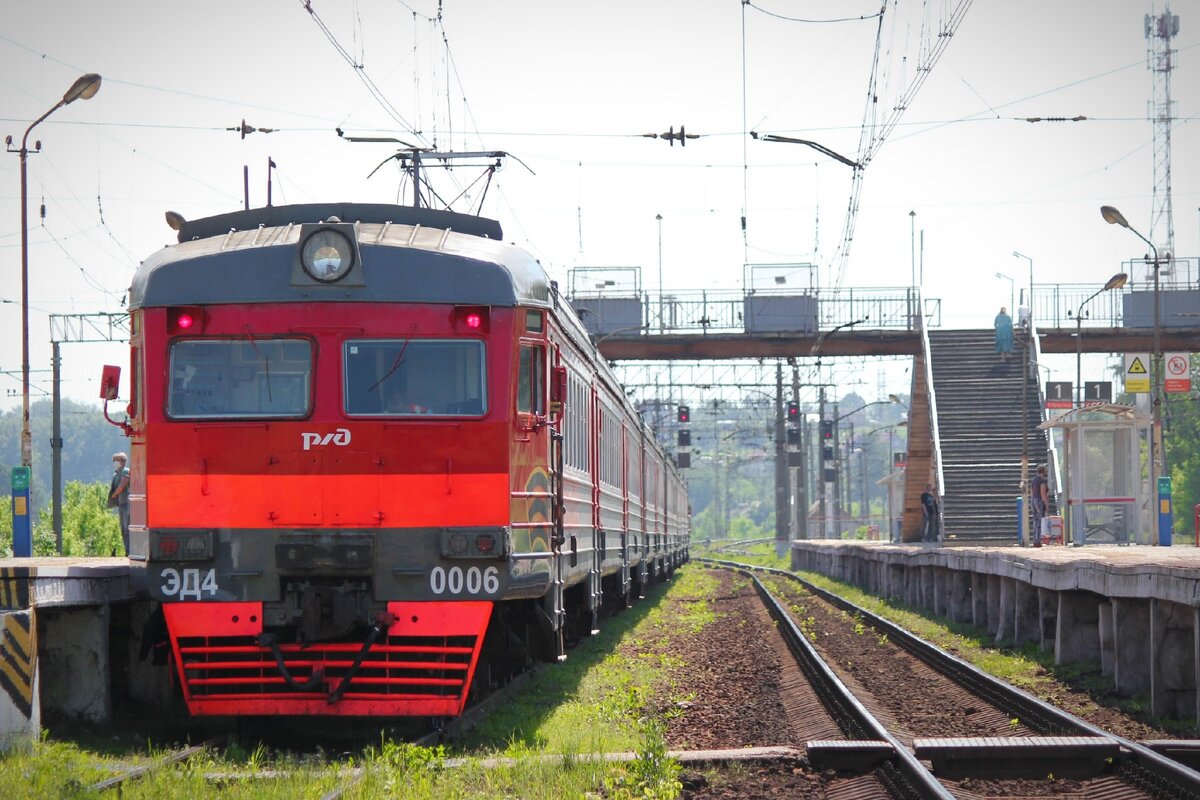 ЭД4-0006 на станции Икша