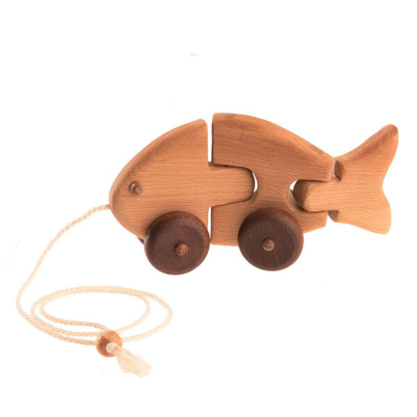 Деревянная каталка для детей на веревочке "Рыбка"