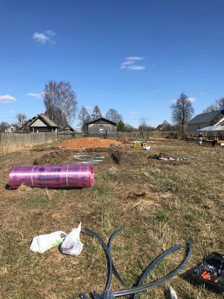 Взял теплицу (Дачная Трёшка)