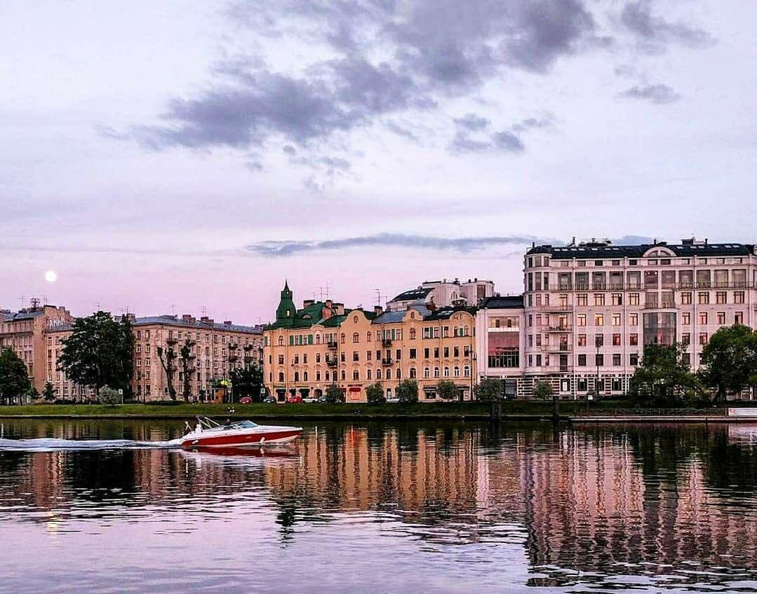 Аптекарский остров в Санкт-Петербурге. Здания Питера Аптекарский остров. Апте́карский остров. Аптекарский остров (муниципальный округ).