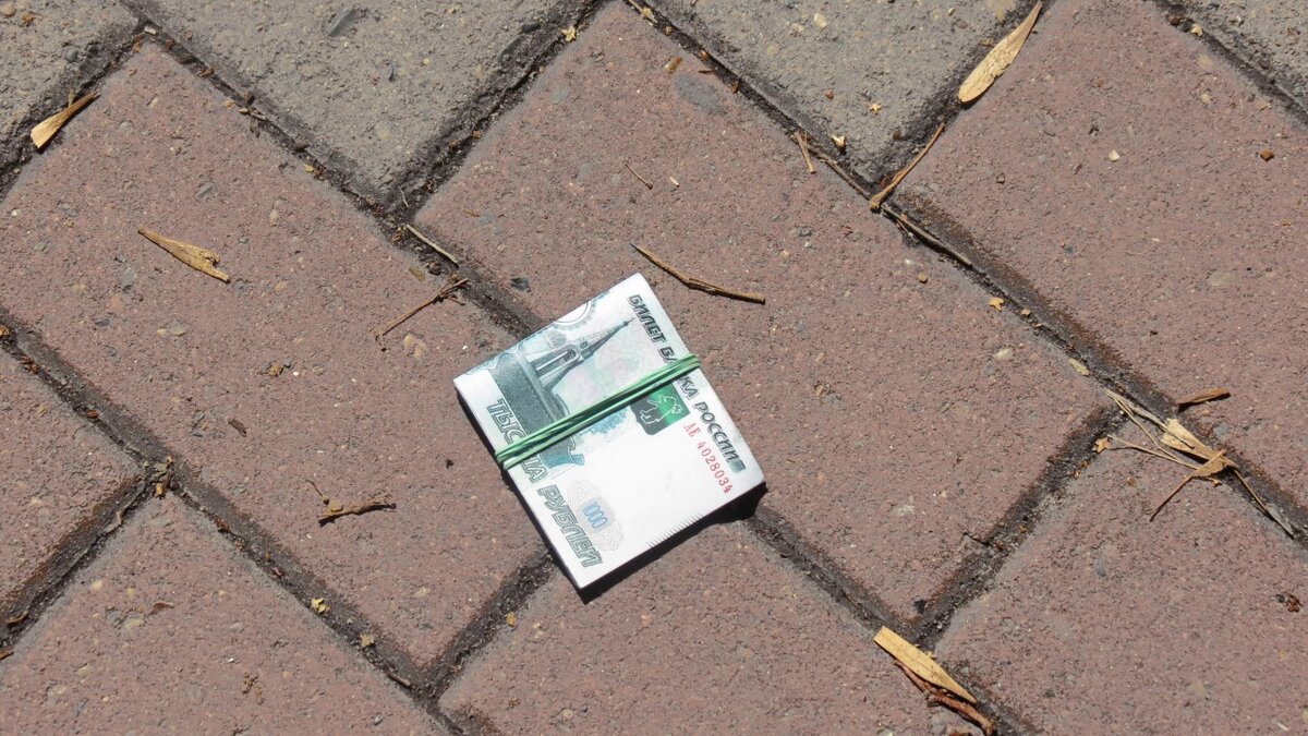 Было примерно так, но без резинки