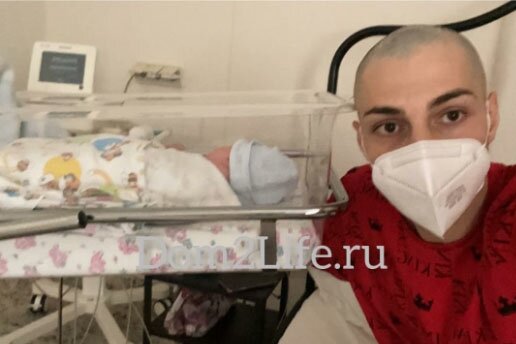 Счастливый Иосиф рядом с сыном
​Фото: «Инстаграм»
