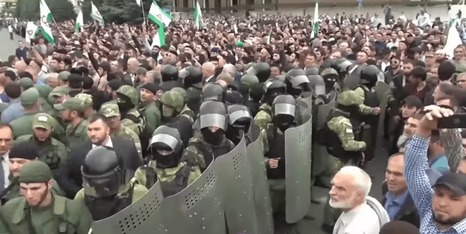 Ингушетия против. Протесты в Ингушетии. Протесты в Чечне. Митинг в Ингушетии. Митинг в Магасе.