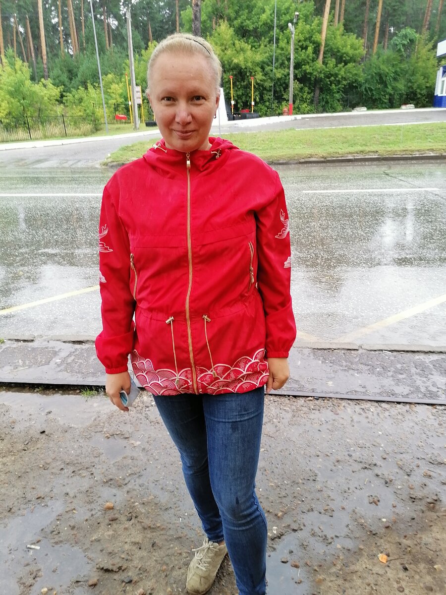 Прогулка под дождём.