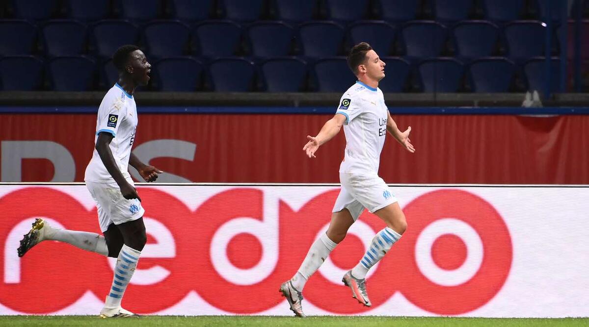 Флориан Товен радуется голу в ворота ПСЖ