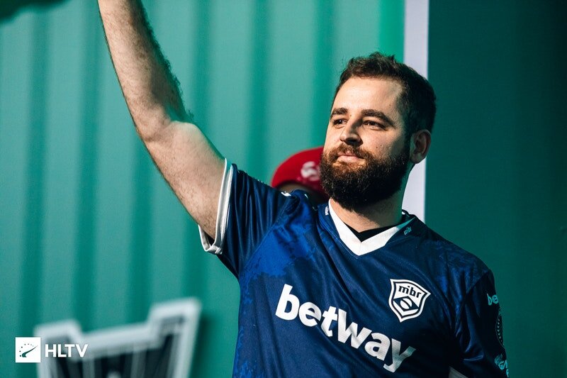 Fallen переходит в состав liquid