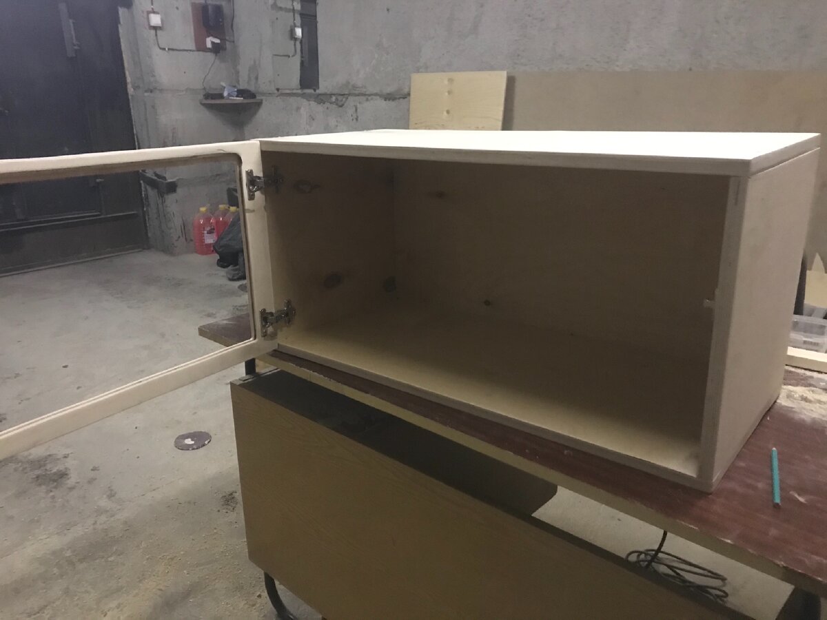 Полка для диорамы 