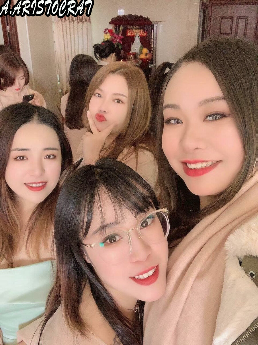 Китаянки, коллективное фото