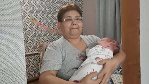 Папа шестерых дочек. Папа шестерых дочек. Отец шести дочерей. Папа шестерых дочек. Американская семья с оружием.