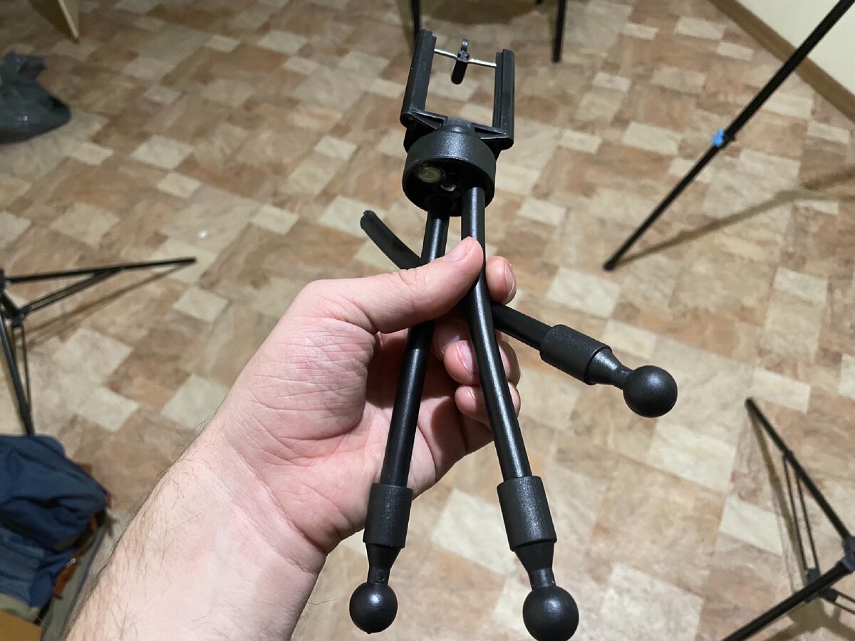 "Эластичный трипод" по заверению продавца