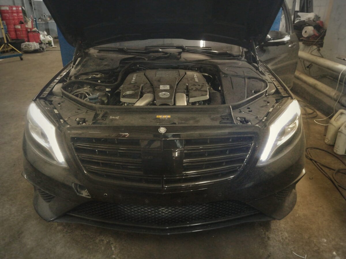 S-класс W222. Двигатель M157 63AMG 585 л.с