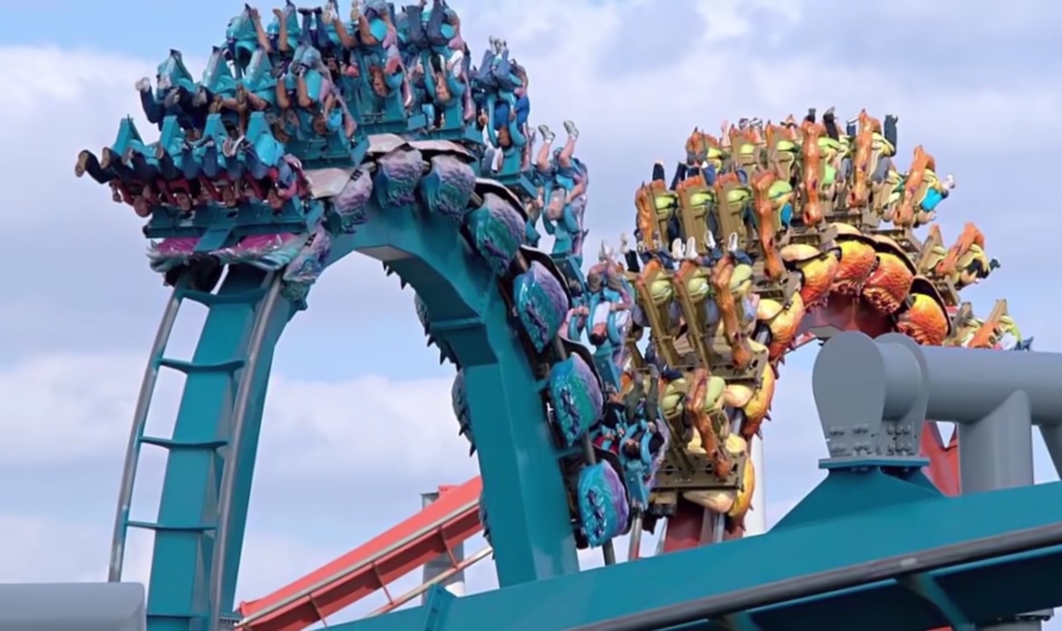 Диснейленд в париже американские горки. Крылатское парк аттракционов. Аттракцион тайфун парк сказка. Диснейленд париж аттракционы. Американские горки в парке горького москва.