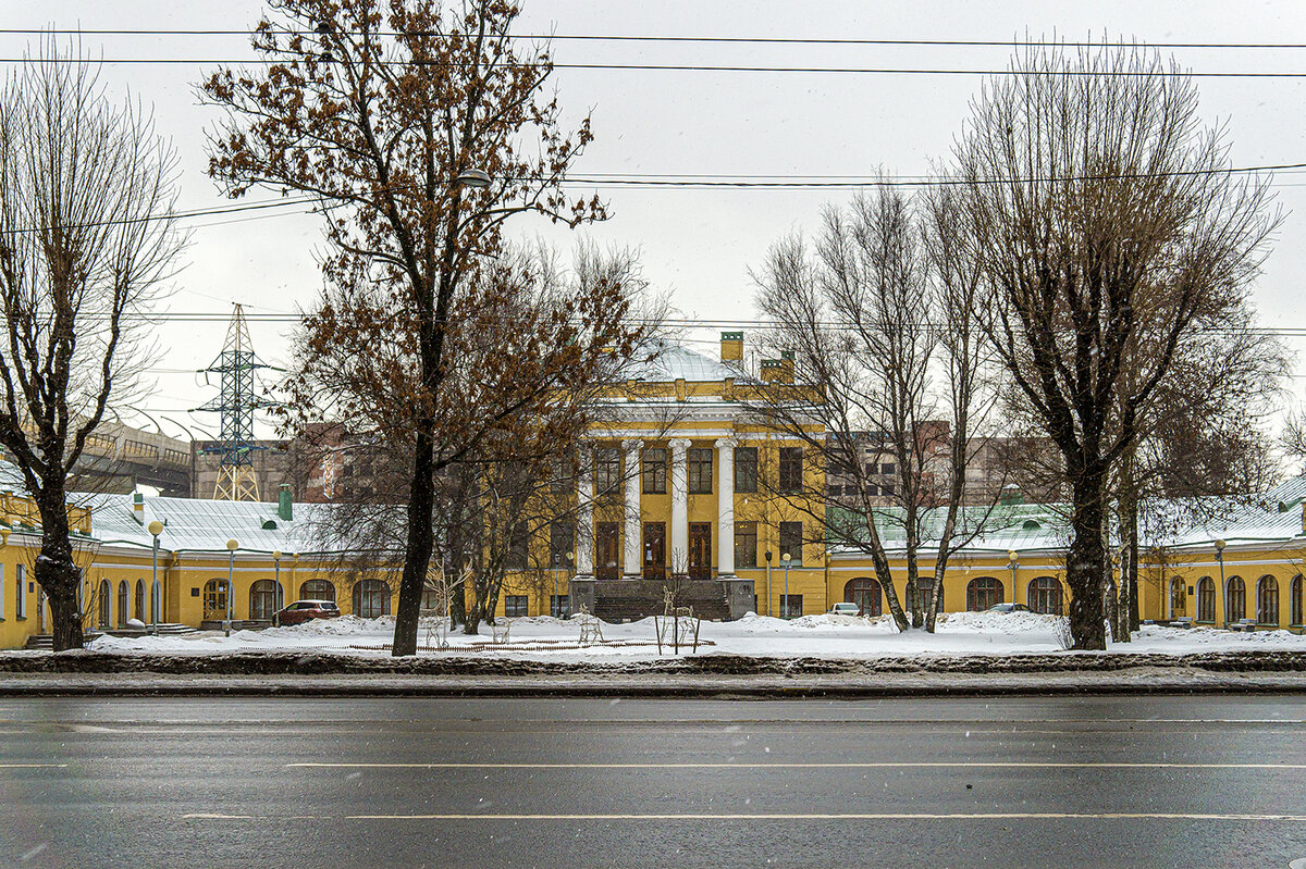 Загородная усадьба Екатерины Дашковой. Нынче дворец бракосочетания в Кировском р-не Санкт-Петербурга. Фото: В.Кононов. (Далее все фотографии от автора).