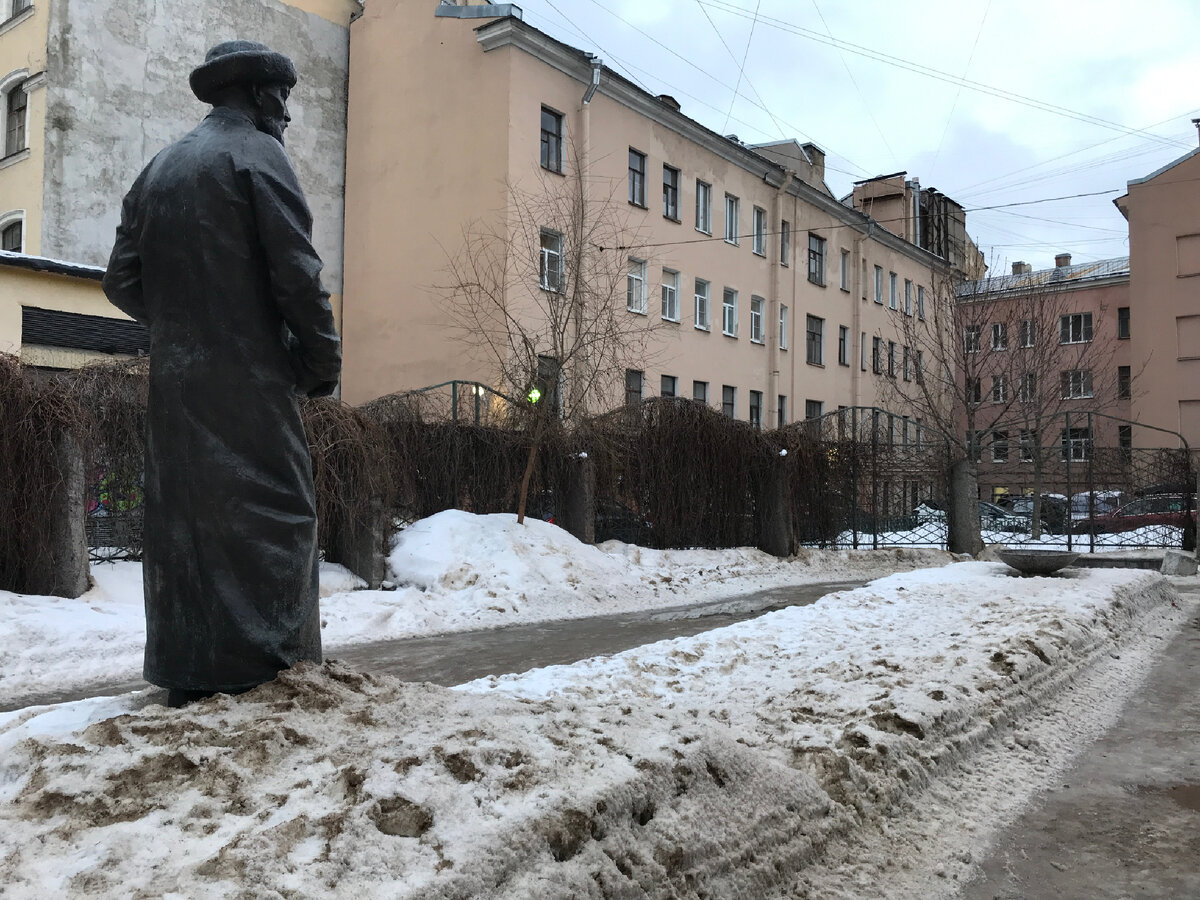 Где в Санкт-Петербурге «Ленинград» снимал «Москву» | ФОНТАНКИН | Дзен