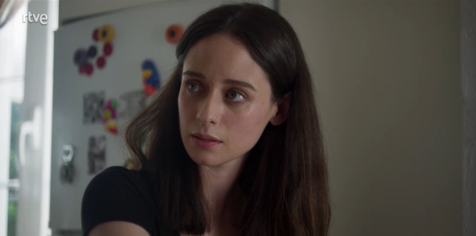 Кадр из сериала: Даниэла Янес