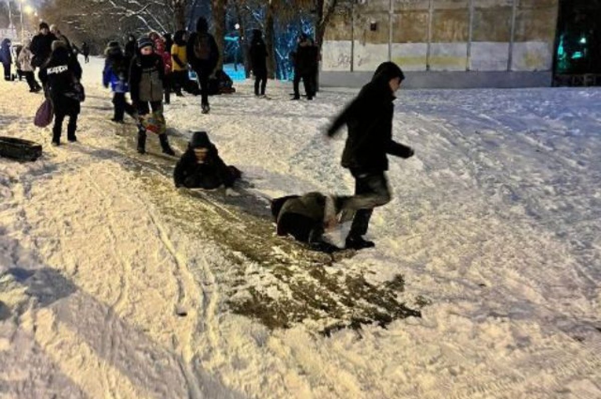    В рамках операции «Горка» ГИБДД Екатеринбурга ликвидирует опасные наледи