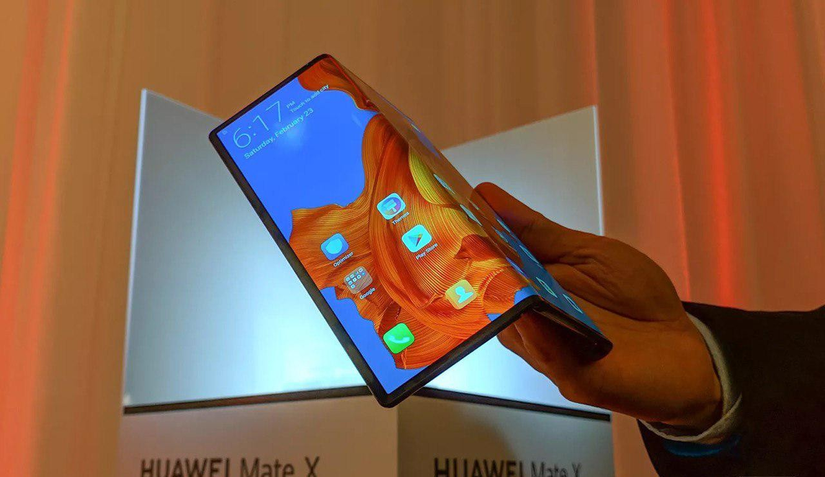 Huawei Mate X — самый тонкий 