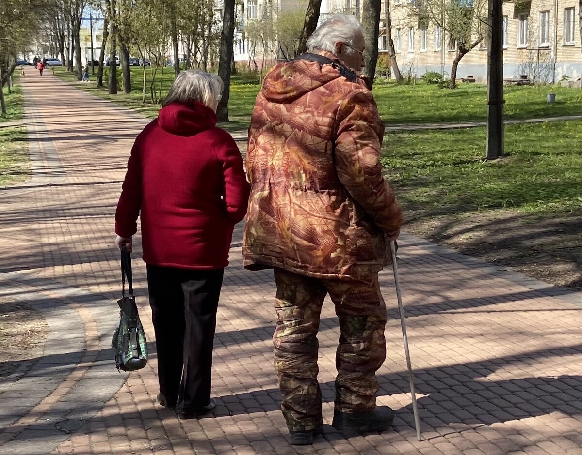 Реклама на ТВ и не только. На что чаще всего жалуются белорусские пенсионеры